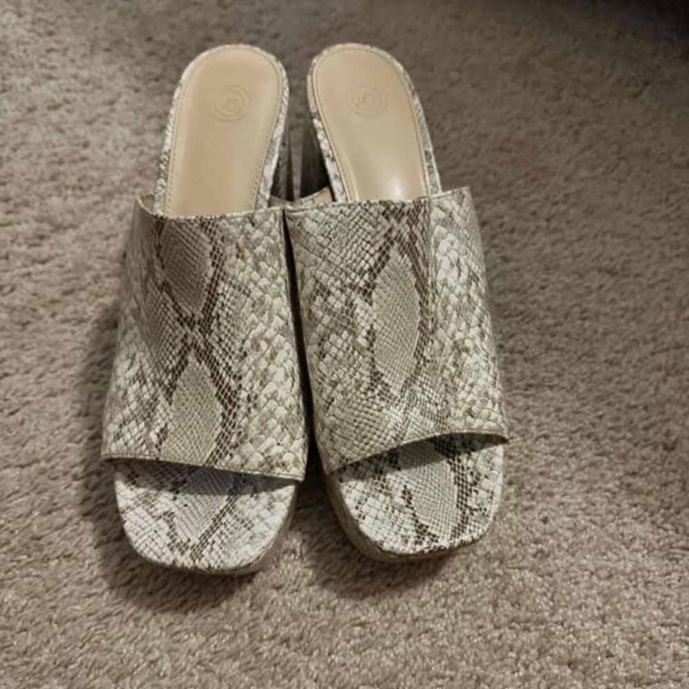 Urban Outfitters Snake Skin Heeled Mules: Size 8